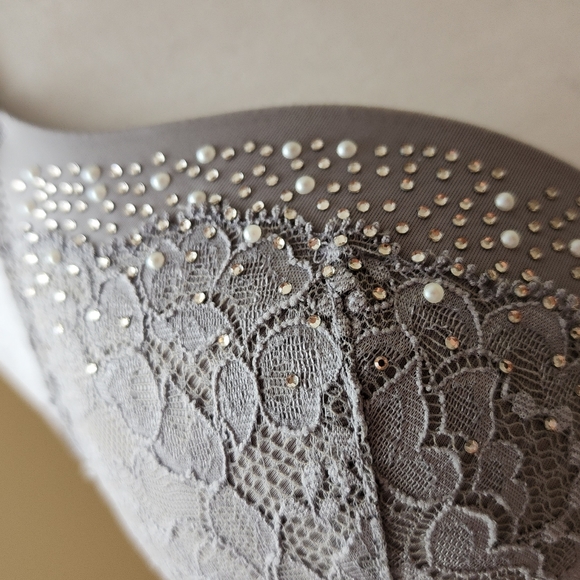 Victoria secret dream angel push up bra size 32D prettt sexy glam crystals grey - Picture 5 of 6